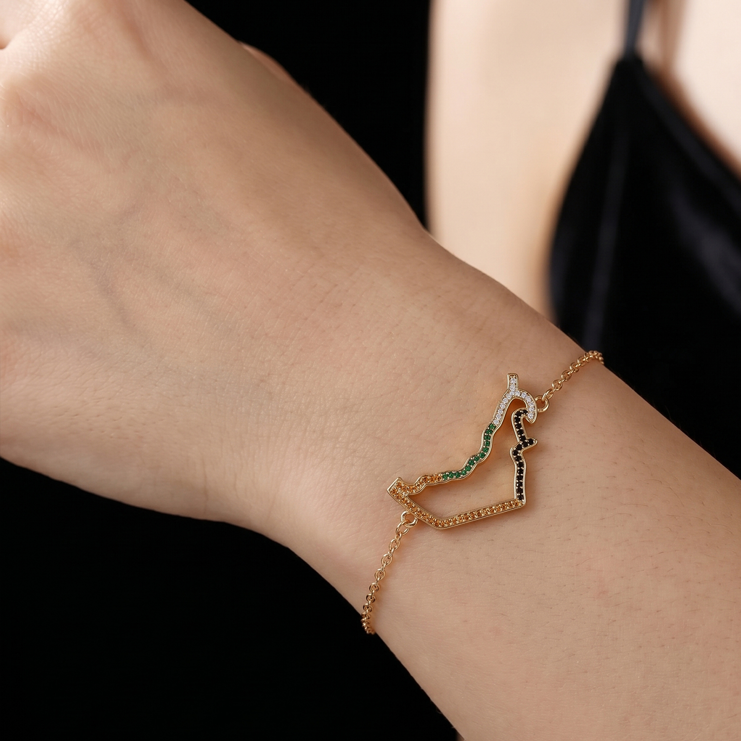 Patriotic UAE Map Crystal Desi - Women Fashion Uae ulasan dan harga